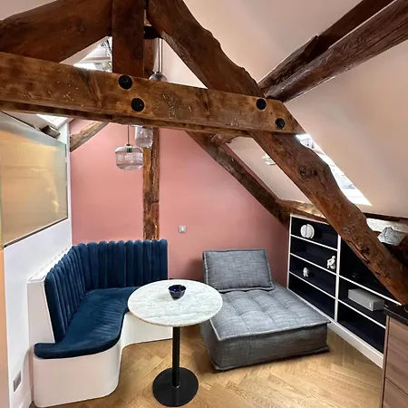 Nid D'Amour Sous Les Toits ! Honfleur Exterior photo