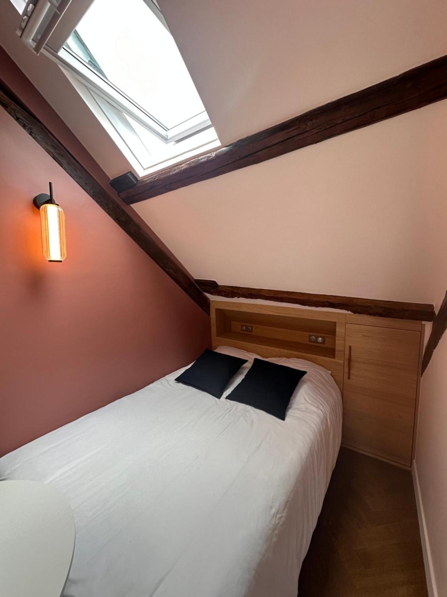 Apartment Nid D'amour Sous Les Toits ! *
